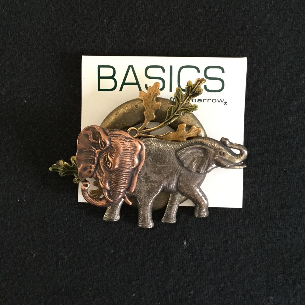 Beautiful pewter & copper Elephant pendant